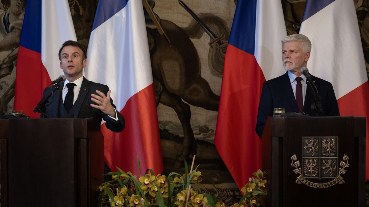 Macron v Praze: Rusko nesmí vyhrát